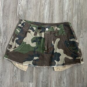 Fashion Nova camo mini skirt